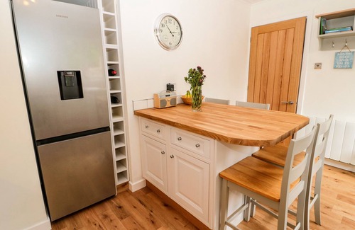 Berwick-upon-Tweed Cabaña | CURLEW COTTAGE, 2 FENKLE STREET, family friendly in Holy Island