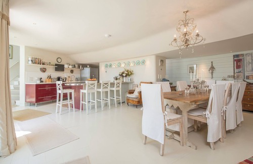 Lawrenny Cabaña | CURLEW HOUSE, pet friendly, with pool in Pembroke Dock