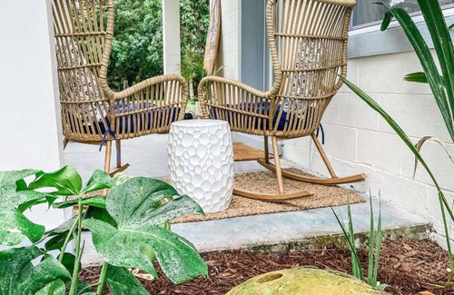 Melbourne Village Cabaña | Curly’s Cottage a vintage coastal retreat