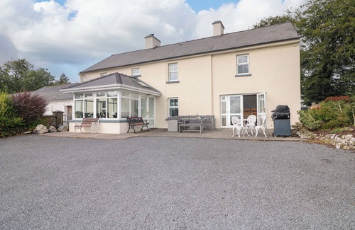 Ballymacarbry Cabaña | CURRADOON HOUSE, family friendly in Touraneena, County Waterford