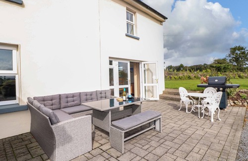 Ballymacarbry Cabaña | CURRADOON HOUSE, family friendly in Touraneena, County Waterford
