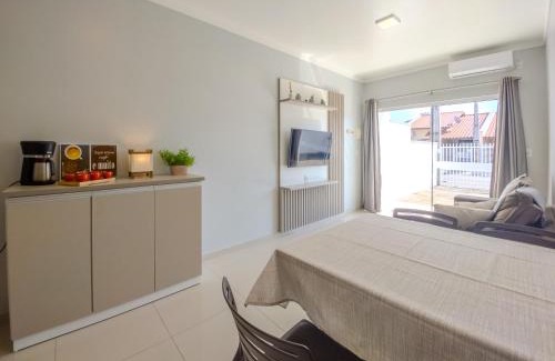 Praia da Armacao do Itapocoroi Apartamento | Curta Praia da Armação - Casa Tulipa