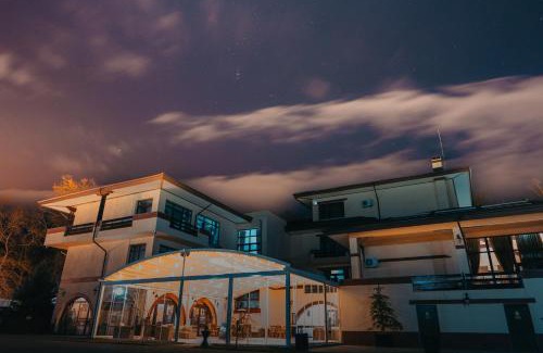 Balteni Casa | Curtea Domneasca