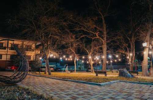 Balteni Casa | Curtea Domneasca