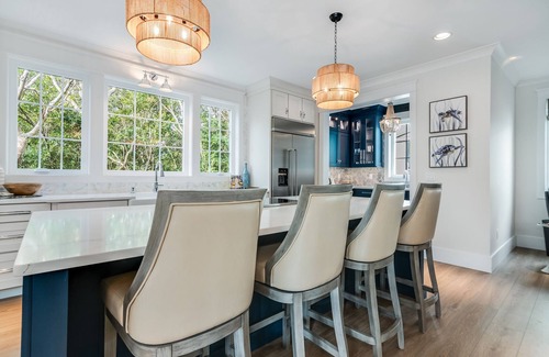 South Beach Casa | Custom build home with major upgrades; screened in porch and two newer golf carts.