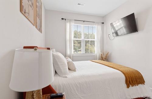 Northeast Raleigh Casa | CUSTOM Game Room in a luxury refreshing townhome