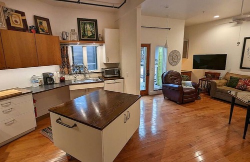 Berry Hill Apartamento | Nashville-Berry Hill off 8th by Geodis; Accessible