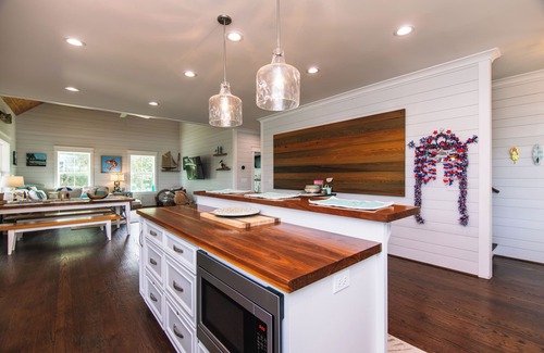 Edisto Island Casa | Custom Showplace w/ Expansive Marsh/Creek Views & Private Tidal Creek Dock; 3 Miles to Beach