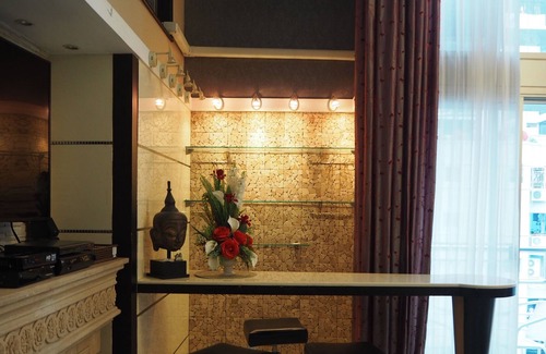 Khlong Toei Nuea Condominio | Loft de diseño personalizado con vistas a la ciudad y piscina en la azotea