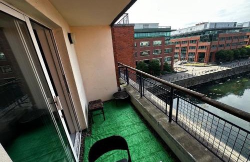 North Wall Apartamento | CustomerHouse Dublin 1, Balcony View