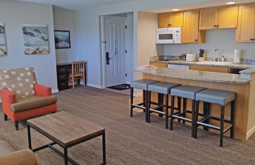 Bend Condominio | Cute 1 Bedroom, 1 Bath Unit at Seventh Mountain Resort - 611
