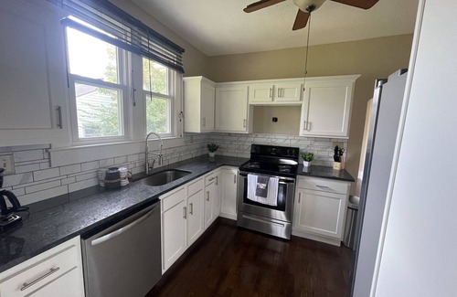 St Albans Casa | Cute 2 bed 1 bath with off street parking
