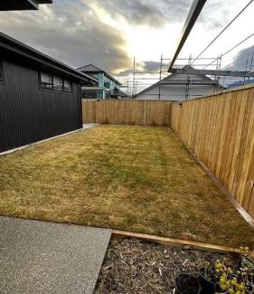 Kawarau Falls Casa | Cute Abode on Shepherd Road - Pet Friendly 3 Bedroom House