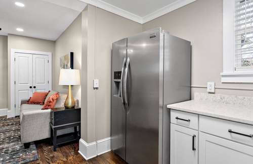 Woodfin Apartamento | Cute and Cozy 1 Bedroom Apt! Pet Friendly! Great WiFi!