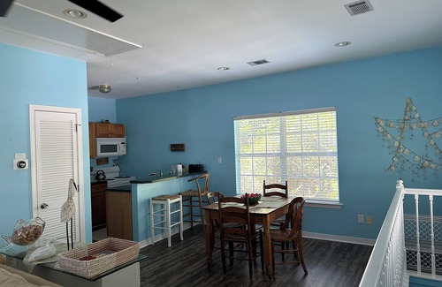 Grayton Beach Casa | Lindo como un botón, con mucho espacio y muy fácil caminar a la playa