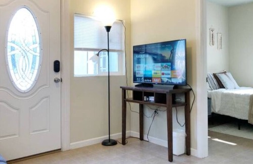 Hayward Casa | Cute backyard 1B1B ADU in a convenient location
