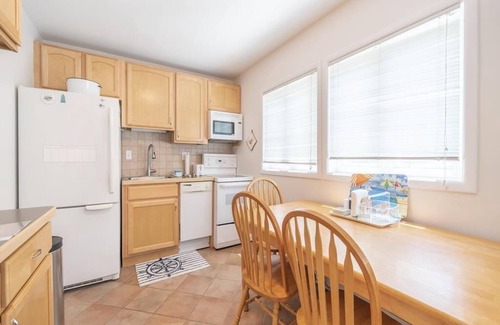 Stone Harbor Condominio | Cute Beach Block Condo