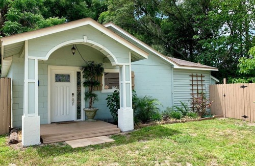 Arlington Casa | Cute Beach Themed Hideaway