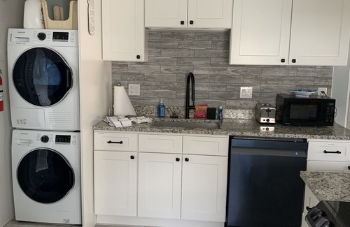 Clearwater Casa | Cute bungalow in downtown clearwater, near clearwater beach, golf and restaurant