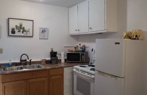 Drummond And Ware Casa | Cute & Clean in Very Cool St. Andrews by the Bay