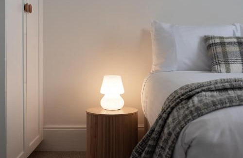 Launceston CBD Casa | Cute & Comfortable Cottage: Near City with Parking