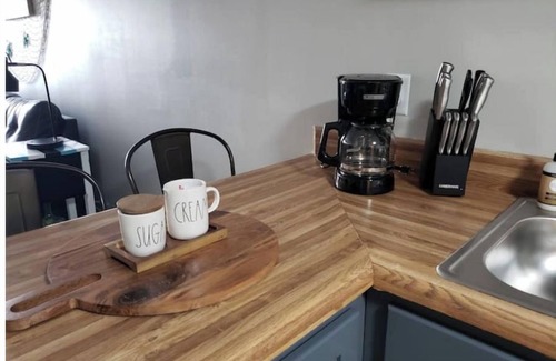 Huddleston Apartamento | Cute condo with pool