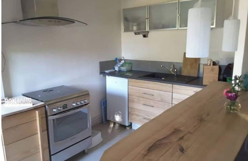 Saint-Bonnet-Troncais Casa | Cute cottage near a forest and ponds