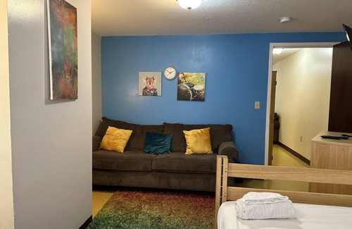 Downtown Pittsburgh Apartamento | Cute Downtown APT Quick Safe Walk to PPG Arena