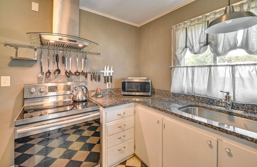 Conway Casa | Cute Downtown Conway Duplex - 15 Mi to Beach!