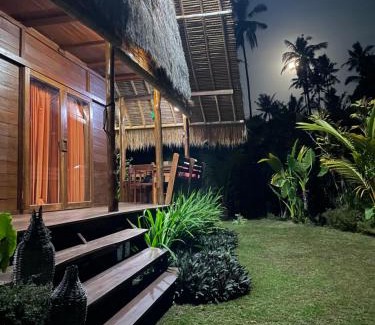 Sukasada Casa | Cute Eco Cottage Near 7 Waterfalls