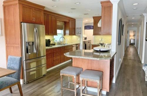 Huntington Beach Casa | CUTE HOME 7 BLOCKS TO BEACH . XBOX . BIKES . PETS