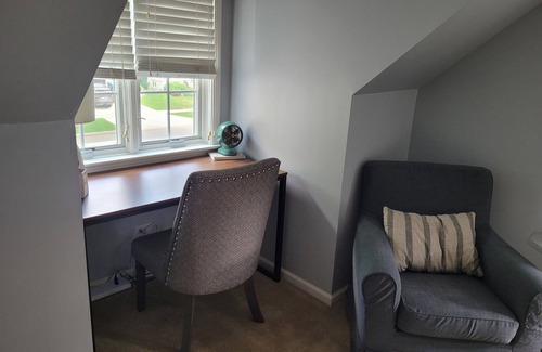 Downers Grove Casa | Cute House in Downers Grove