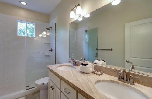 Santa Rosa Beach Casa | Cute little Cottage! Perfect Getaway! 2 Pools! SLEEPS 4!