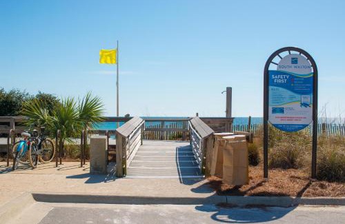 Santa Rosa Beach Casa | Cute little Cottage! Perfect Getaway! 2 Pools! SLEEPS 4!