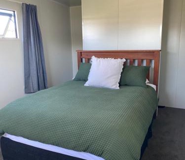 Foxton Beach Casa | Cute little Foxton Beach bach