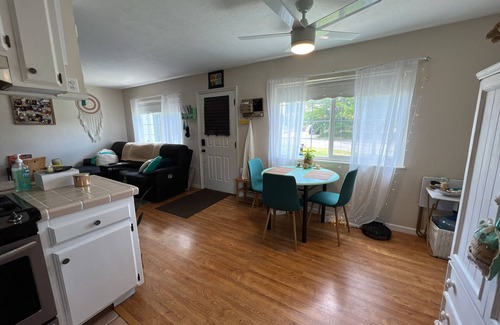 Tehachapi Casa | Cute mountain town, 3-5 mins from hospital, freeway, and downtown