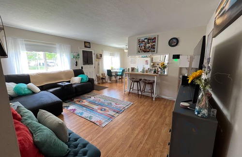 Tehachapi Casa | Cute mountain town, 3-5 mins from hospital, freeway, and downtown