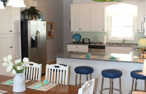 Ocean Isle Beach Cabaña | ¡Linda! Recientemente remodelado Oib Cottage 2 ª fila, 3 cuadras del muelle!