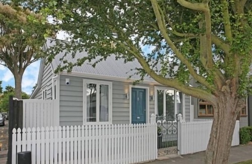 Christchurch City Centre Cabaña | Linda casa de campo restaurada de 1860