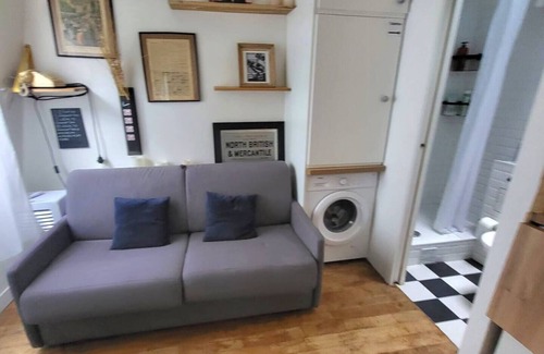 Quartier Saint-Ambroise Apartamento | Cute studio with a view Paris Saint Ambroise