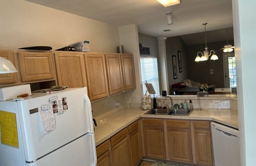 Old Town Bluffton Casa | Cute Townhome close to Old-Town Bluffton and Hilton Head Beaches.
