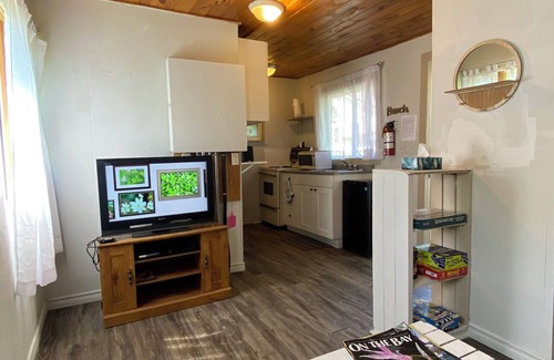 Wasaga Beach Apartamento | Cute Wasaga Beach Studio cottage 2 min. walk to beach 1!