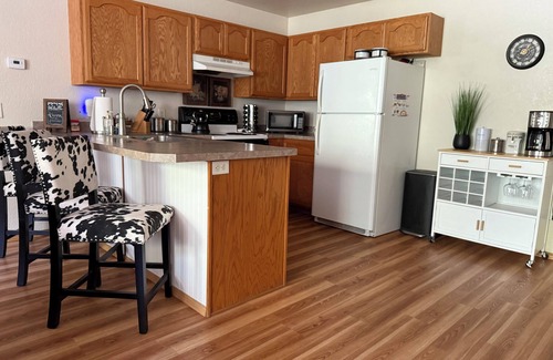 Westside Casa | Cutest Coop on Cooper Street for YOU and Your Furry Friends!