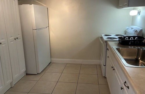 Gulfport Cabaña | Cutest Cottage in Gulfport - 3 minutes from Art District!