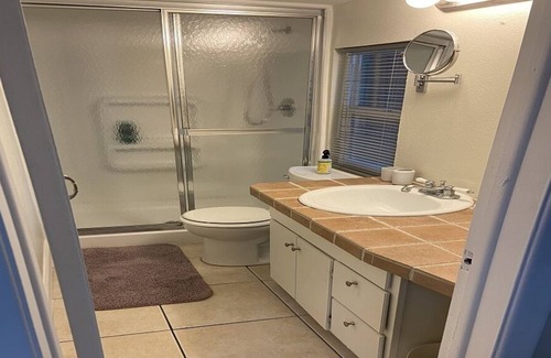 Gulfport Cabaña | Cutest Cottage in Gulfport - 3 minutes from Art District!