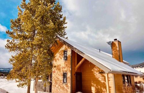 Big Sky Meadow Village Apartamento | Cutest Little Condo