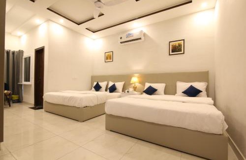 Lahore Hotel | Cuzzy Inn Hotel