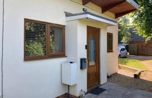 Rugby Apartamento | CV225AA 1 Bedroom-Near Rugby School-Ground Floor-WiFi-Self Check In
