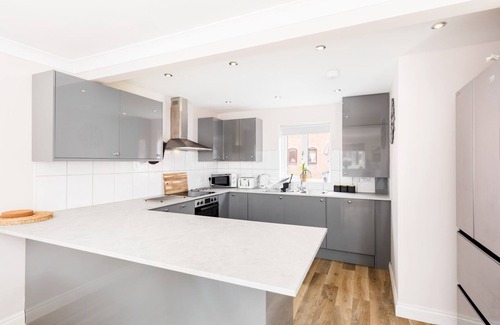 Leamington Spa Casa | CV32 6PX 11 Grange Mews Leamington Spa · Spacious & Comfortable 3Bed, Leamington Spa | Pass The Keys