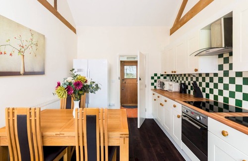Uckington Casa | CV35 8AT, The Barns, Hampton Lucy · Peaceful 2Bed Retreat in Hampton Lucy & Parking | Pass The Keys